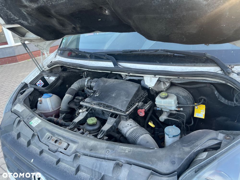 Volkswagen Crafter 177 koni tył napęd, hak3,5T 60 netto , f-vat - 13