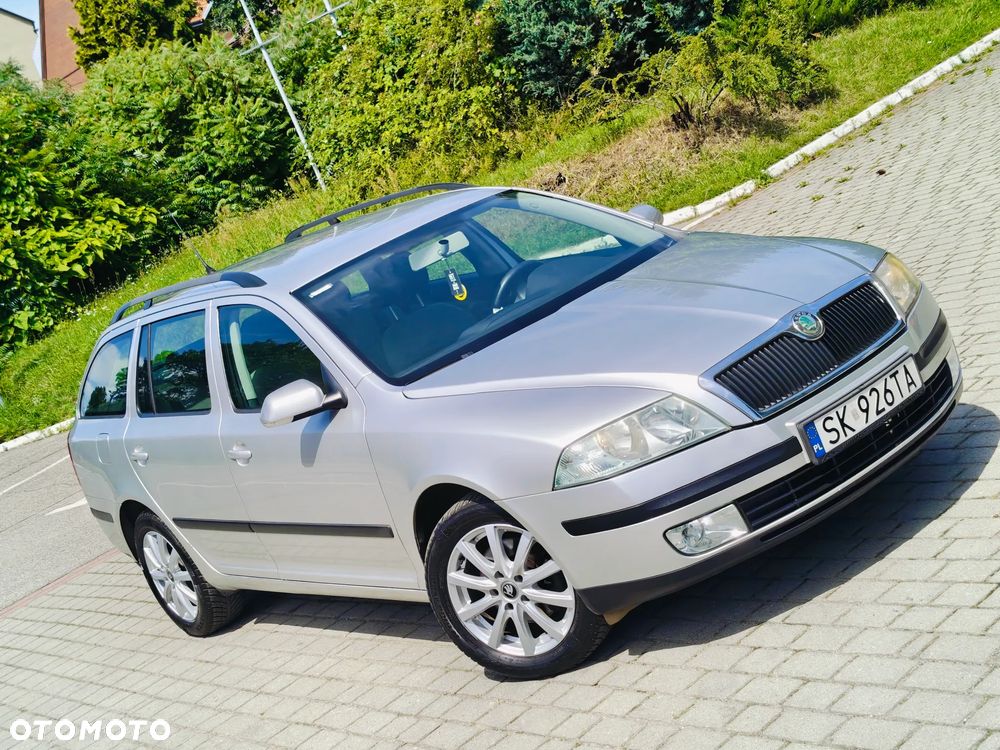 Skoda Octavia 2.0 FSI Elegance Tiptr - 4