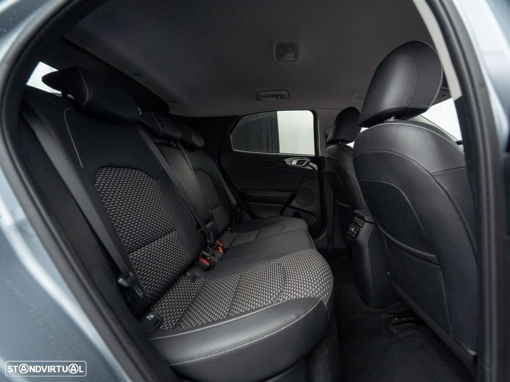 Kia XCeed 1.6 GDi PHEV Tech - 41