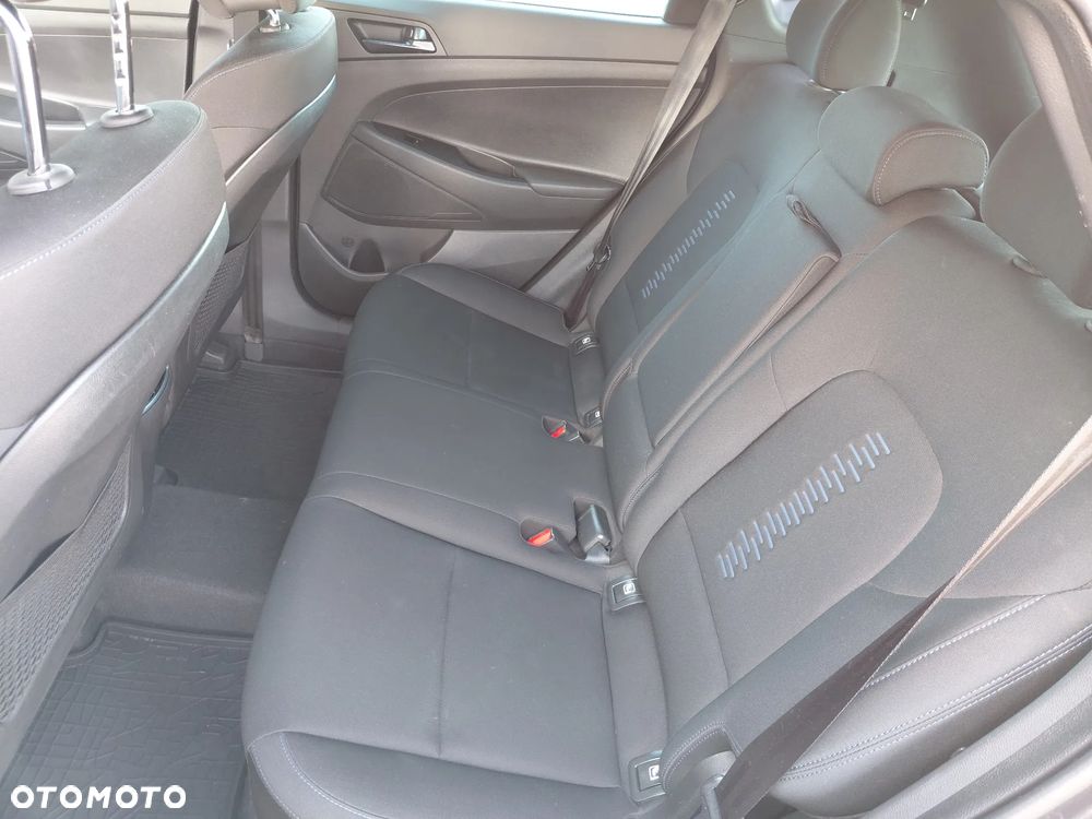 Hyundai Tucson 1.7 CRDI BlueDrive Comfort 2WD DCT - 15