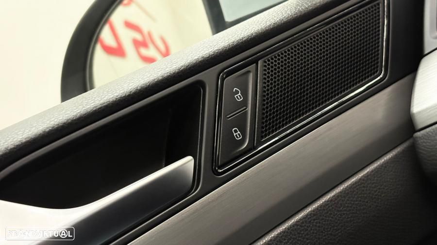 VW Passat Variant 1.6 TDI (BlueMotion ) DSG Trendline - 22