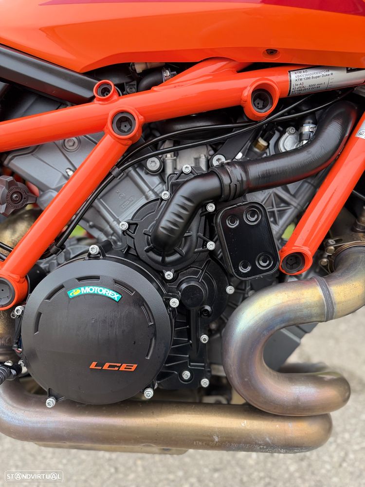 KTM Superduke 1390 R - 18
