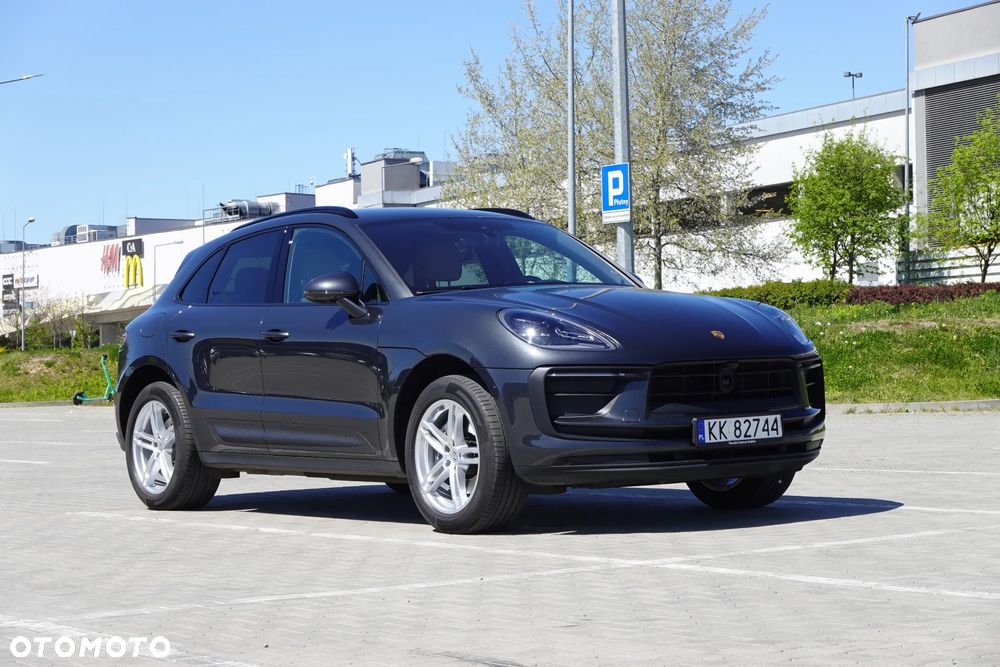 Porsche Macan Standard - 2