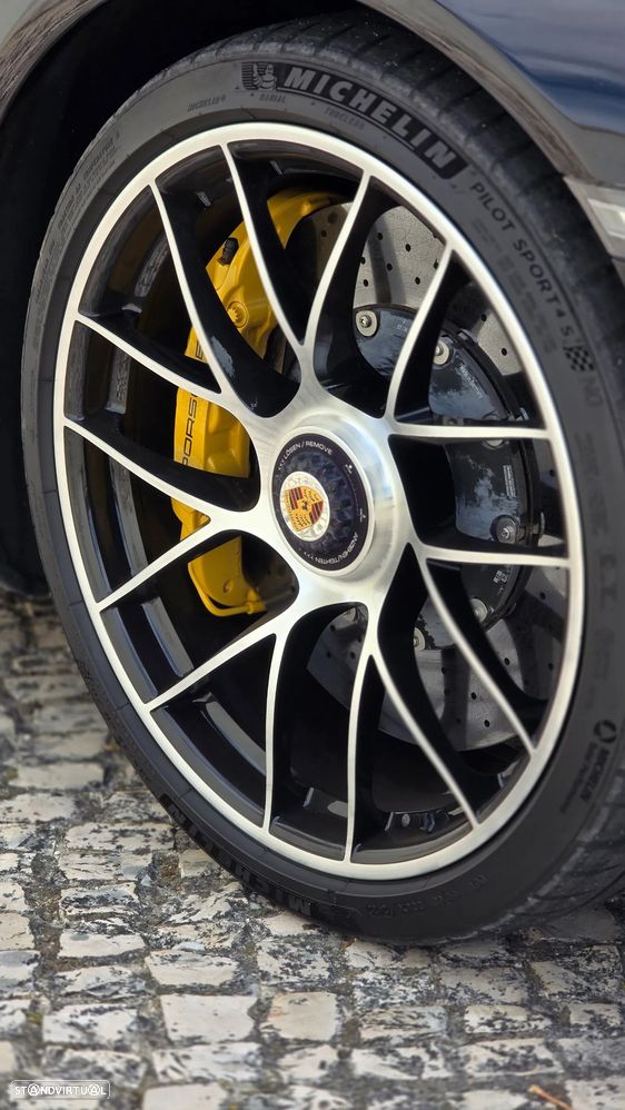 Porsche 911 (991) Turbo S PDK - 19