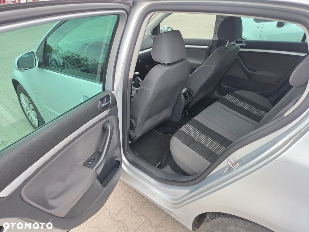 Volkswagen Golf 1.6 United - 24