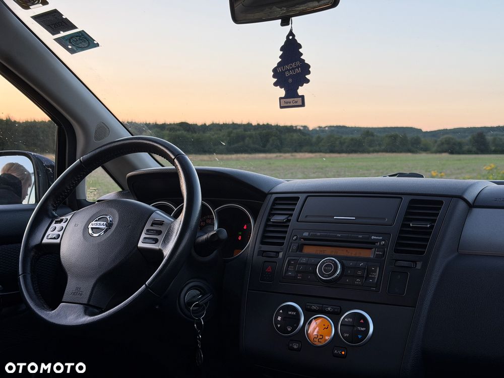 Nissan Tiida - 15