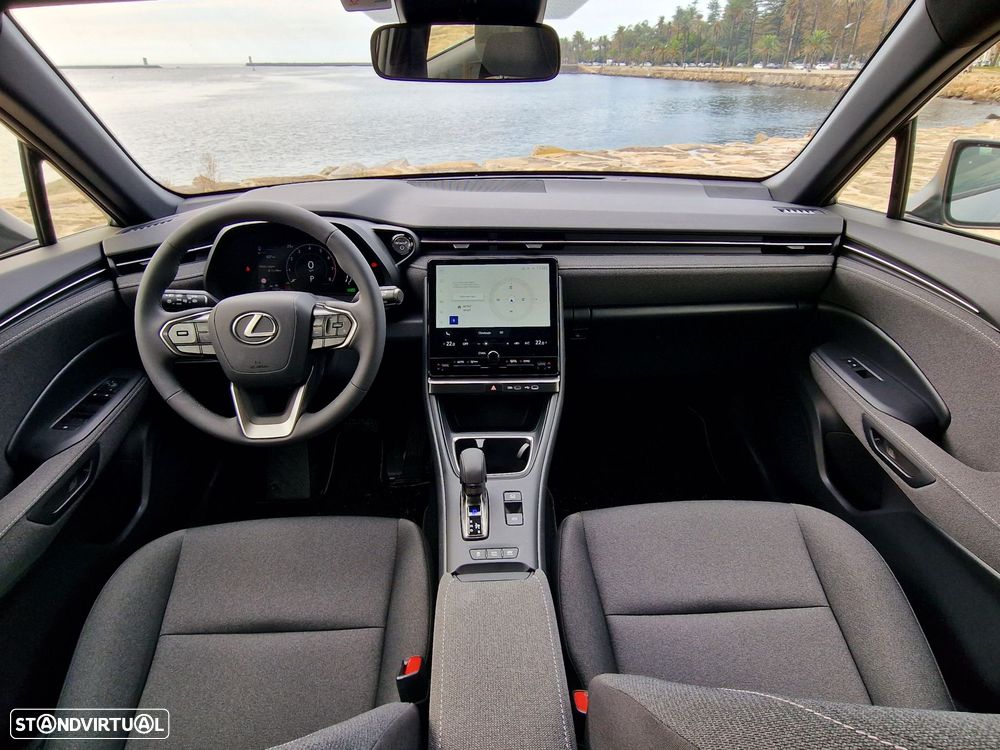 Lexus LBX Standard - 5