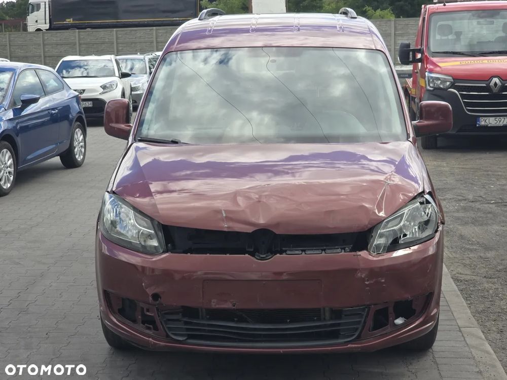 Volkswagen Caddy Trendline DSG - 24