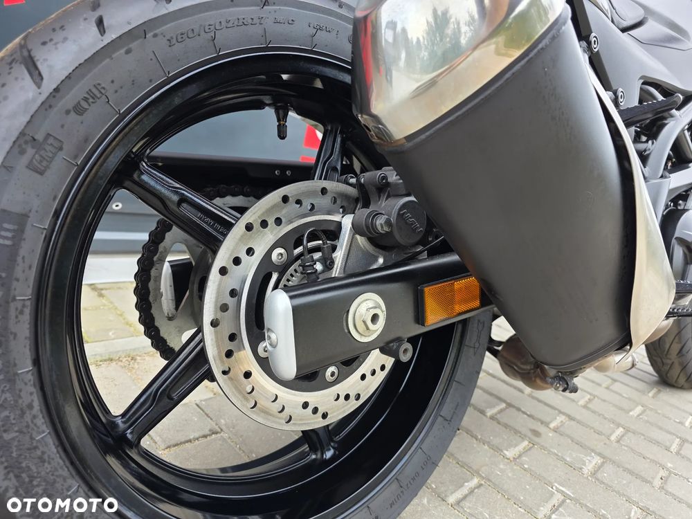 Suzuki SV - 21