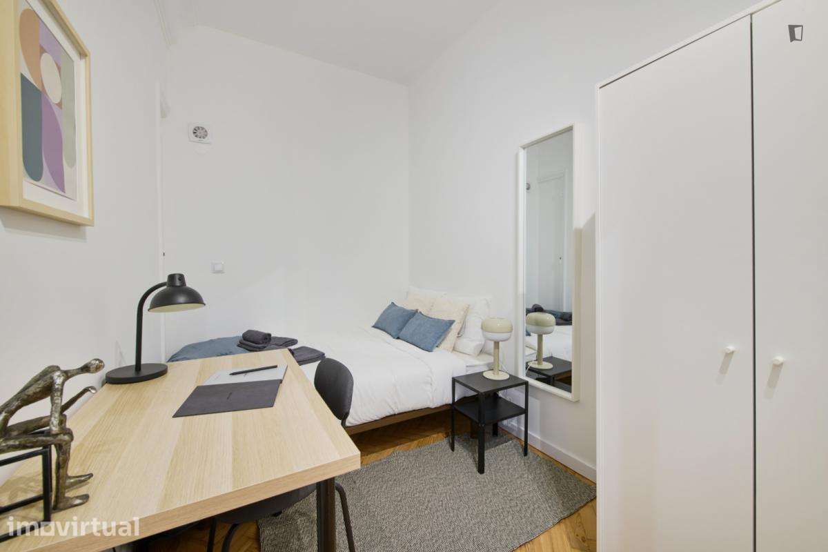 Quarto - localizado em Entrecampos Lisbon - Grande imagem: 2/46