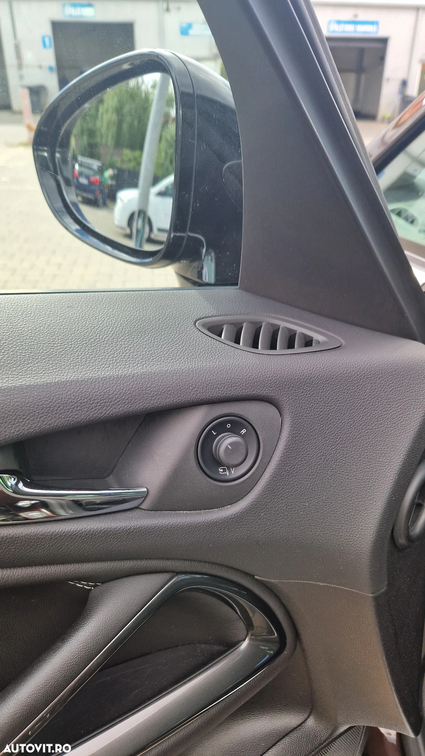 Opel Zafira Tourer 1.6 CDTI ecoFLEX Start/Stop Business Edition - 28