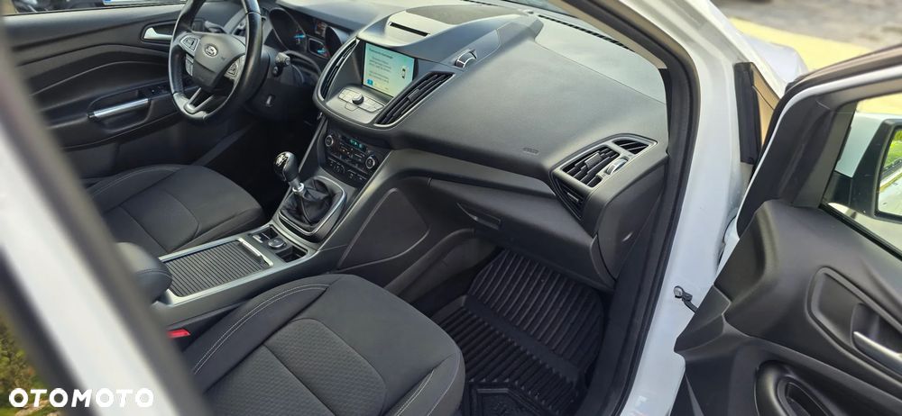 Ford Kuga 1.5 EcoBoost FWD Edition ASS MMT6 - 16