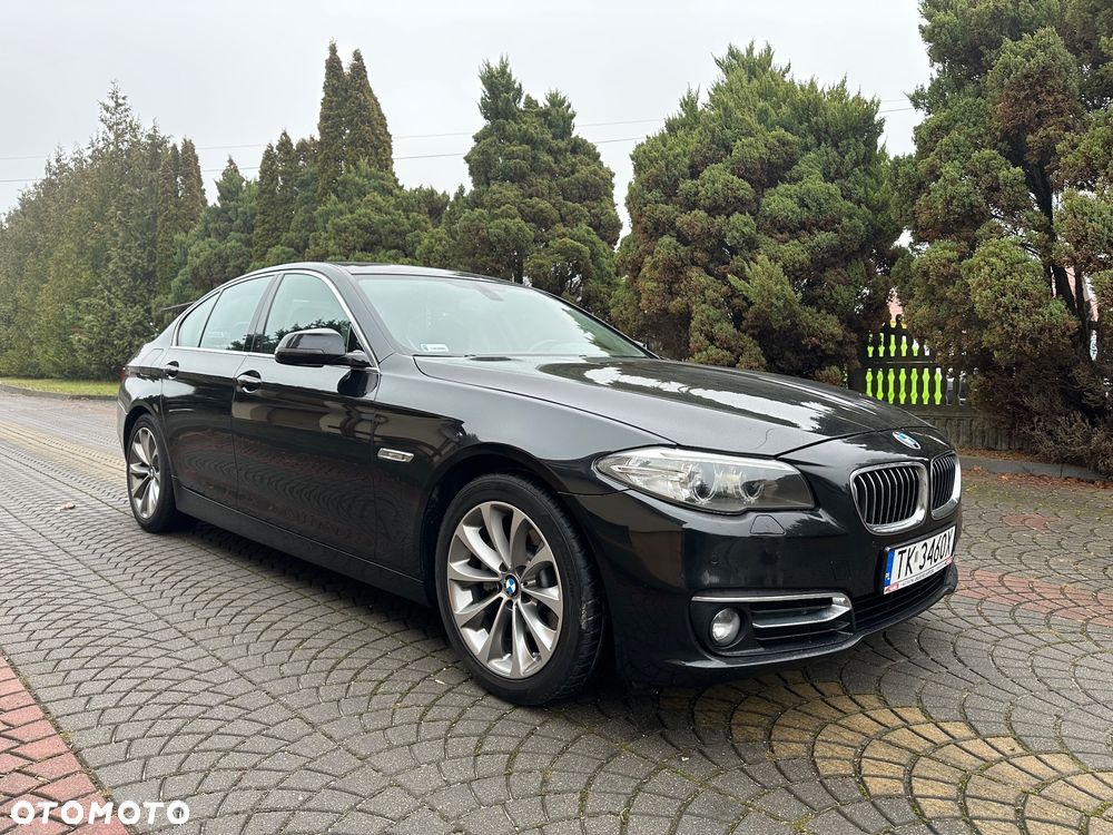BMW Seria 5 520d xDrive Luxury Line - 2
