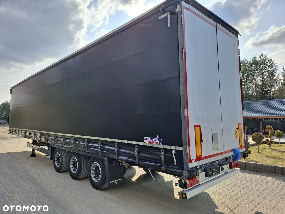 Schmitz Cargobull SCB - 3