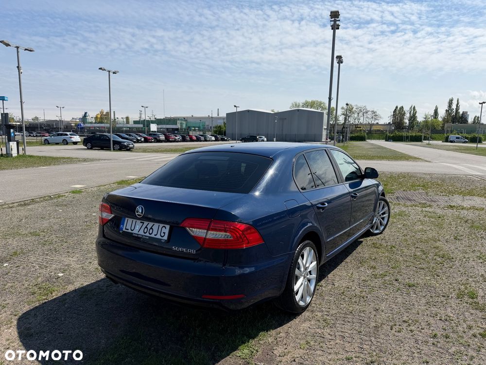 Skoda Superb 2.0 TDI Active - 4