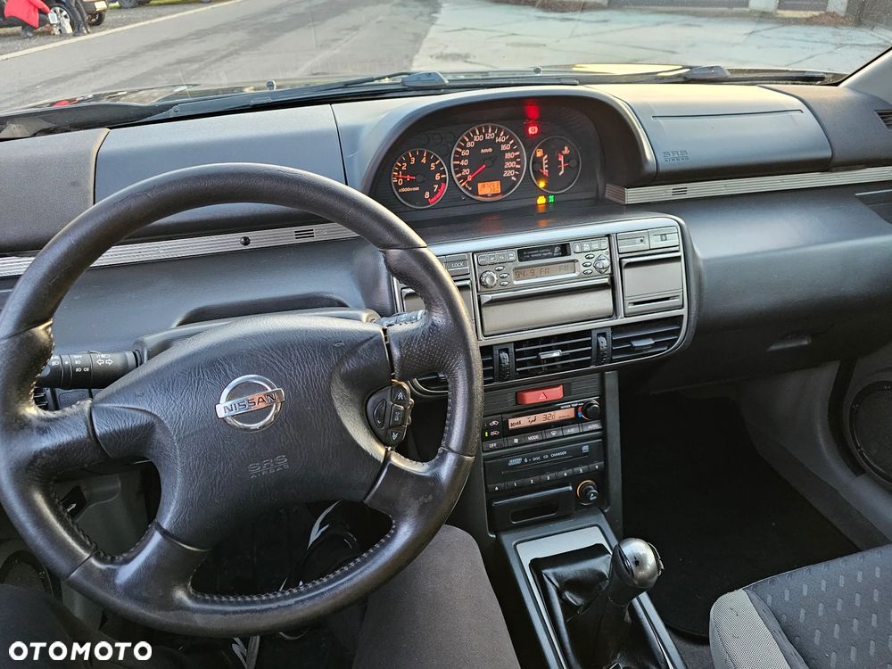 Nissan X-Trail 2.0 4x2 Comfort - 29