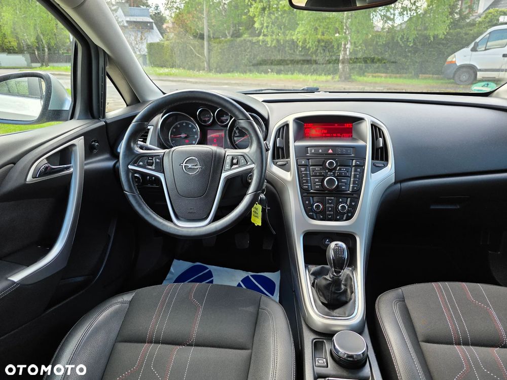 Opel Astra - 11