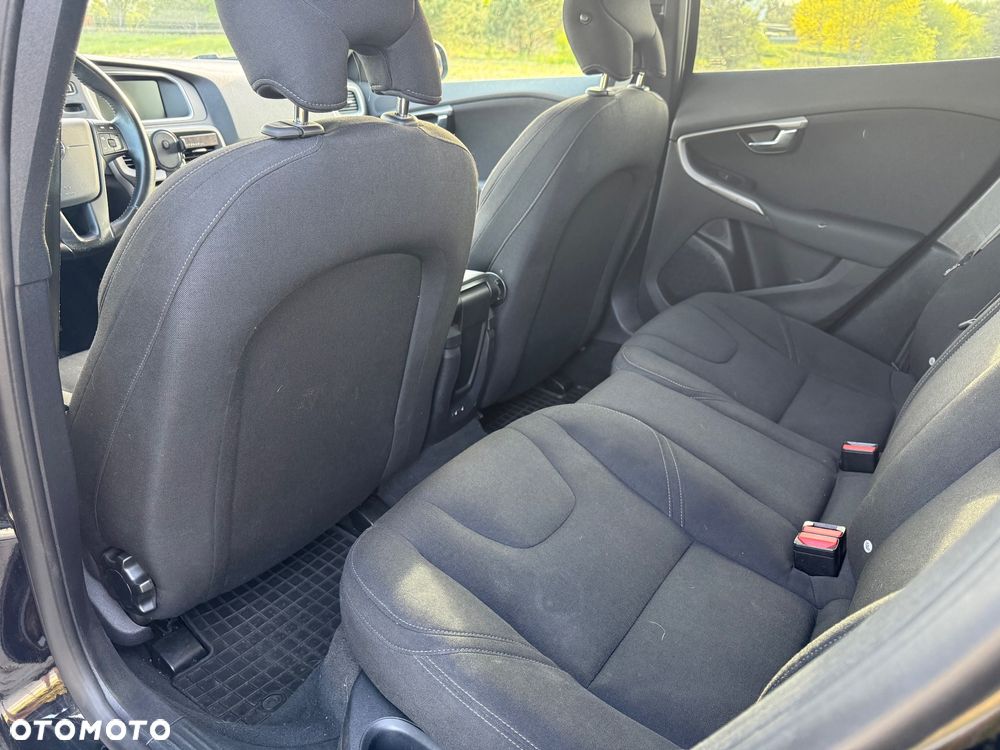 Volvo V40 D3 Momentum - 12
