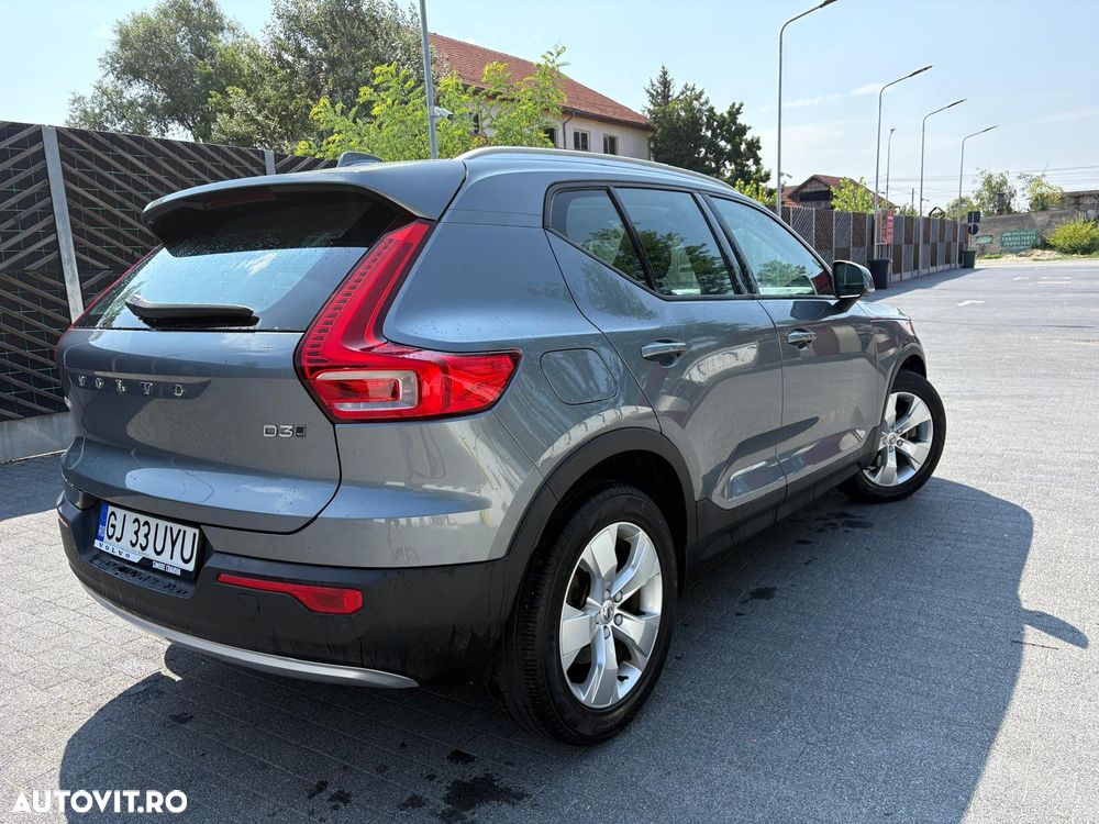 Volvo XC 40 D3 AWD Momentum Pro - 8