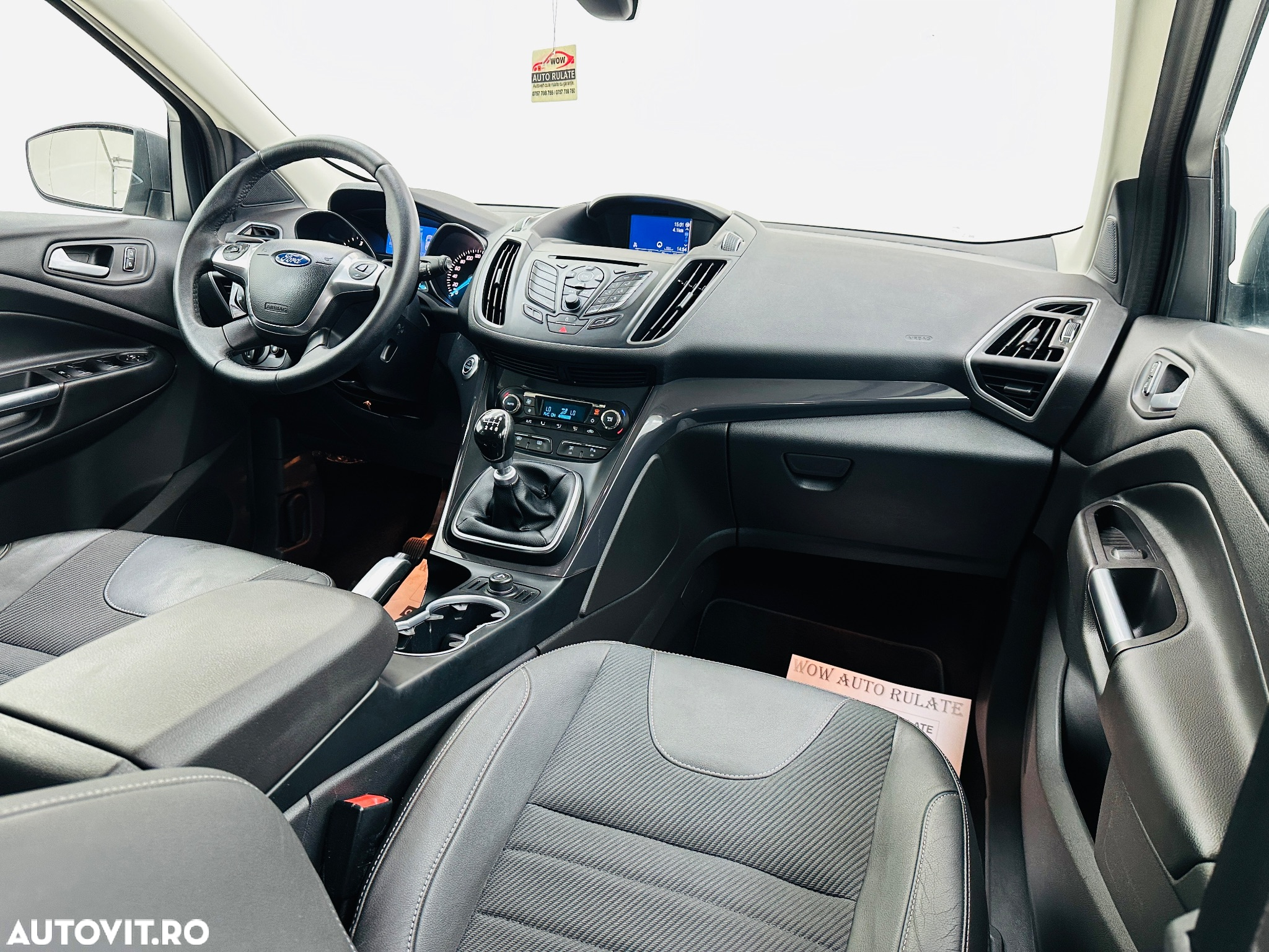 Ford Kuga - 23