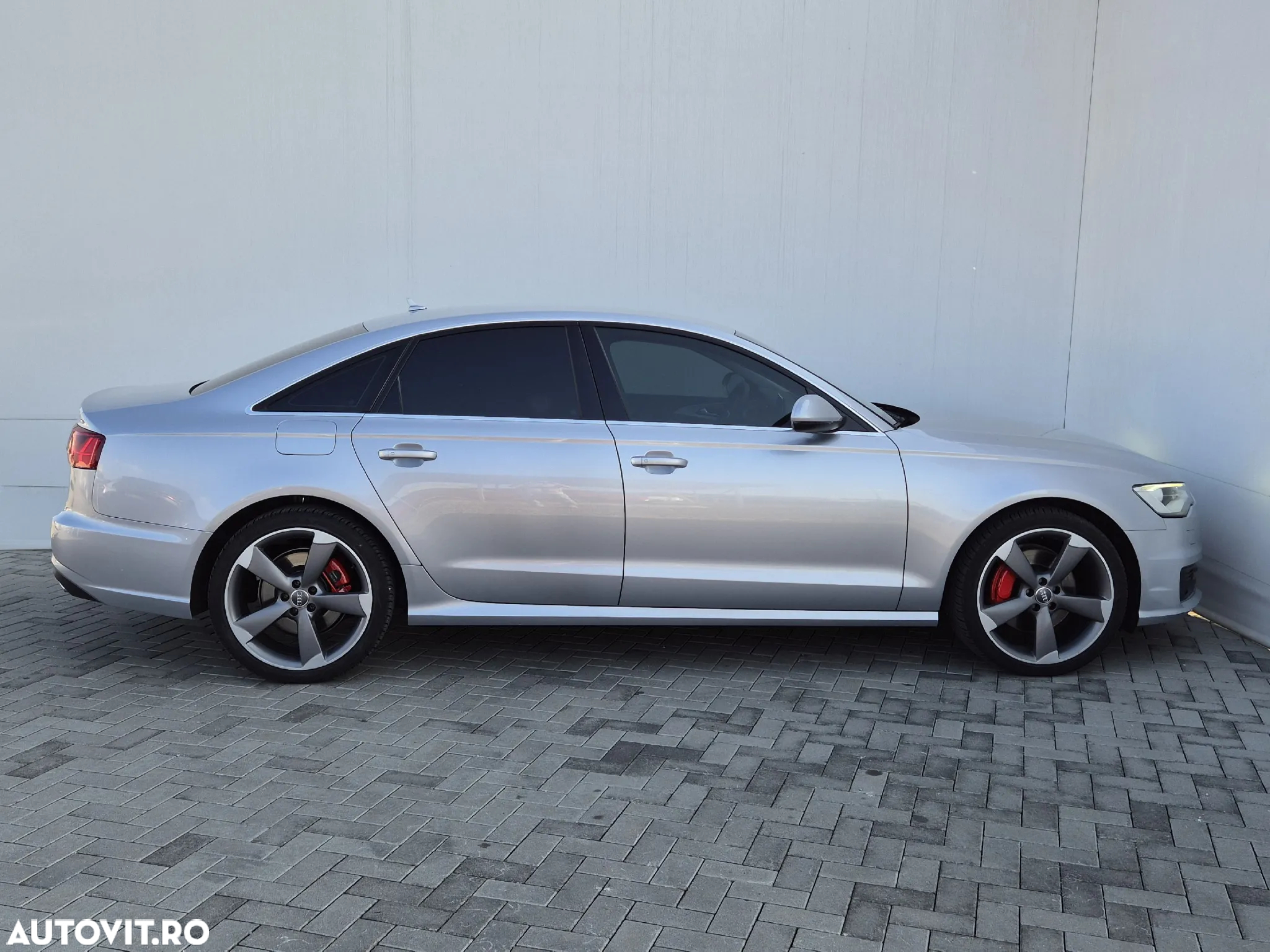 Audi A6 - 6