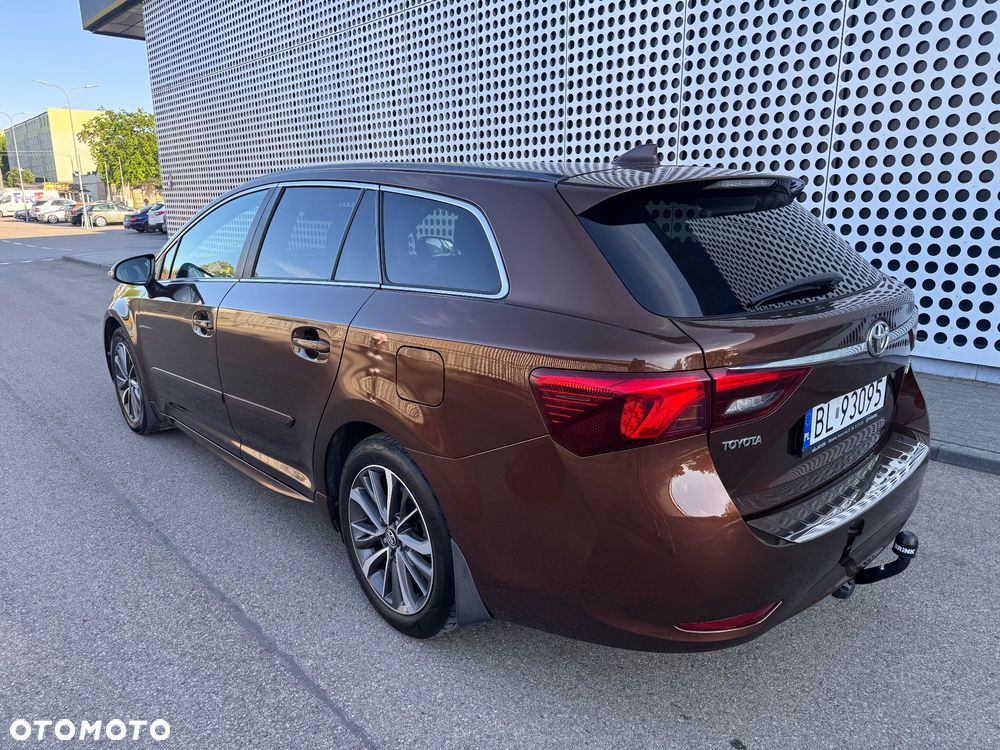 Toyota Avensis Touring Sports 1.8 Multidrive S Comfort - 6