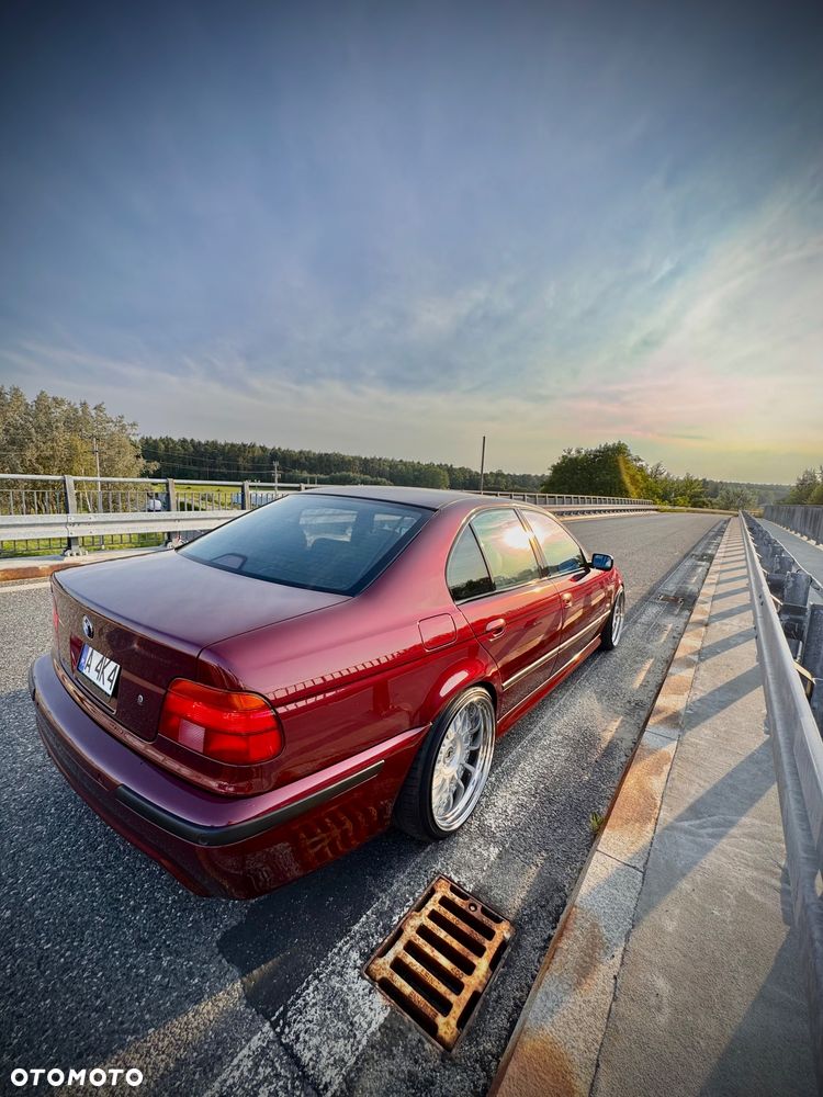 BMW Seria 5 540i - 2