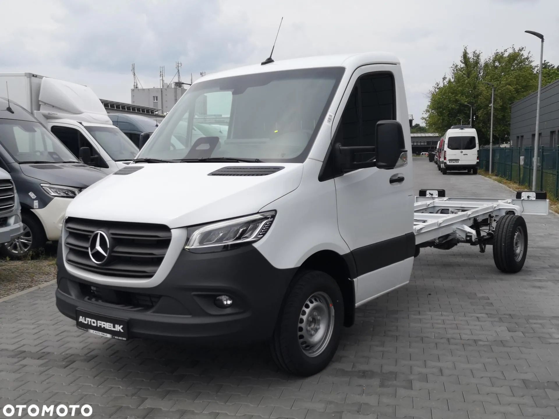 Mercedes-Benz Sprinter - 1