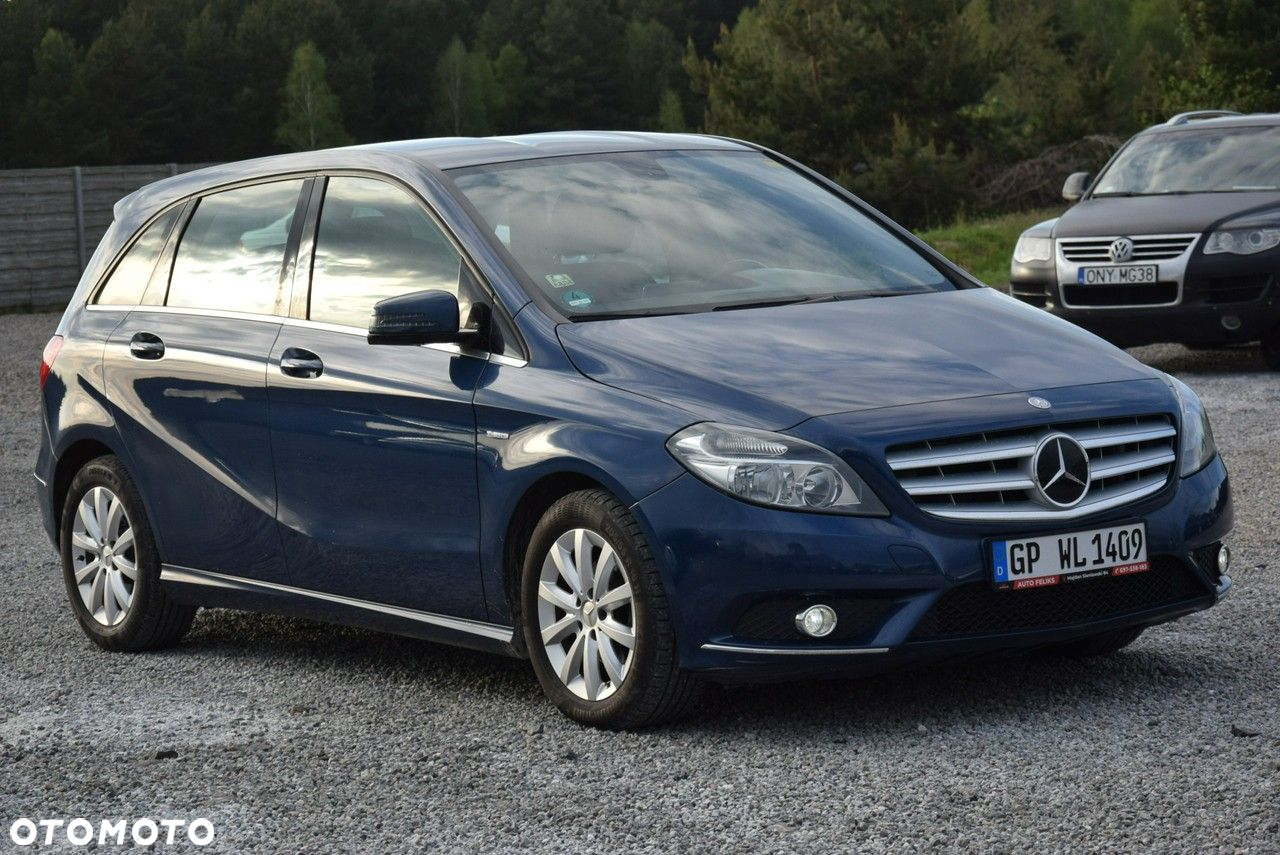 Mercedes-Benz Klasa B 180 Edition - 3
