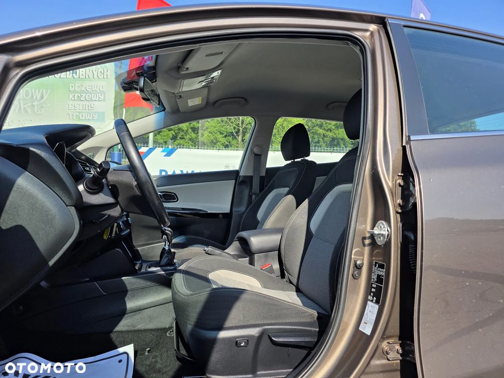 Kia Ceed 1.6 GDI XL - 6