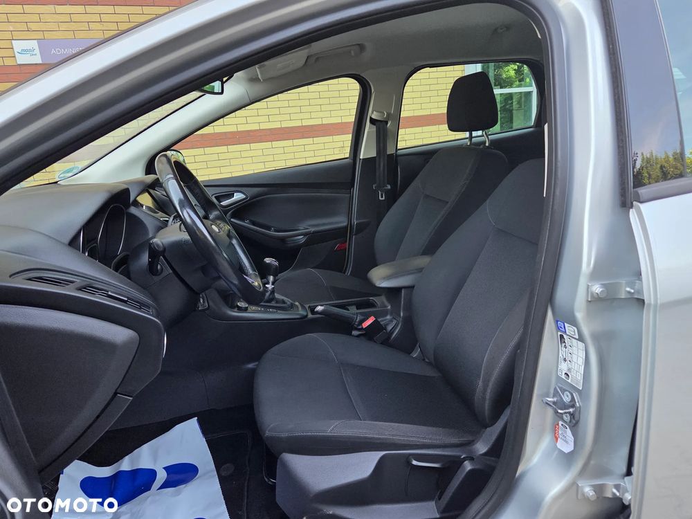 Ford Focus 1.5 TDCi ECOnetic 88g Start-Stopp-System Business - 6