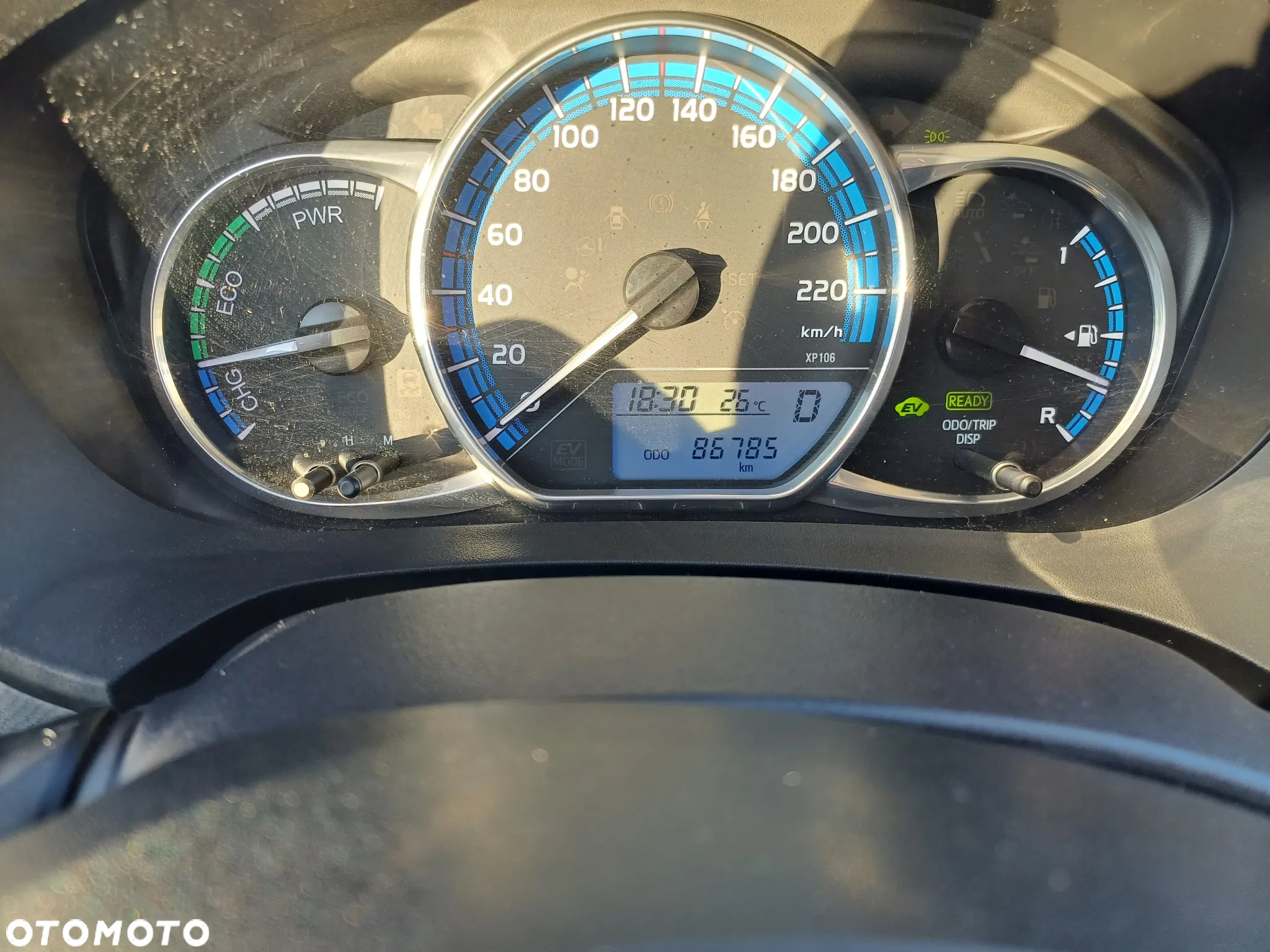 Toyota Yaris Hybrid 100 Dynamic - 3