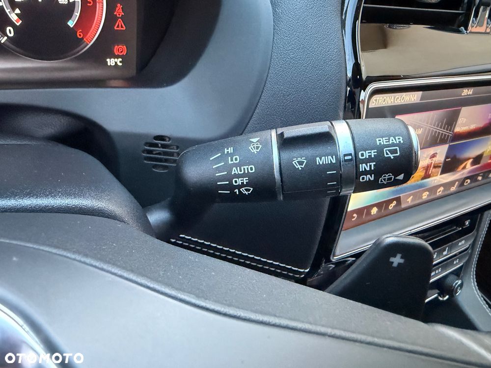 Jaguar F-Pace 20d AWD R-Sport - 30