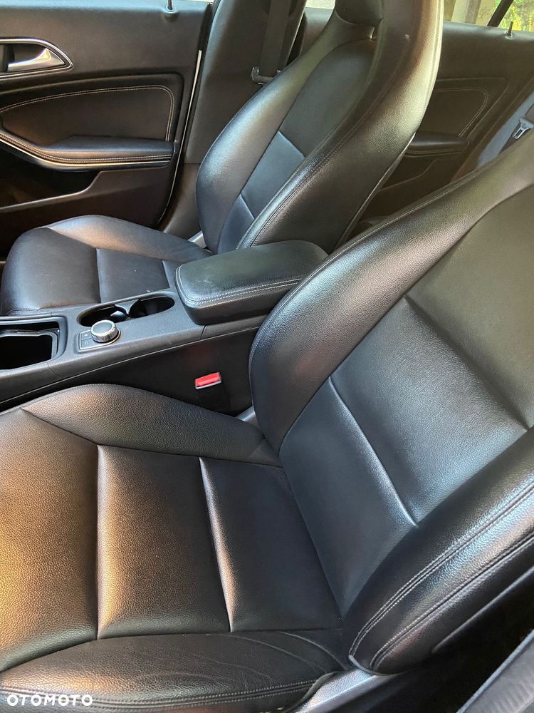 Mercedes-Benz CLA - 11