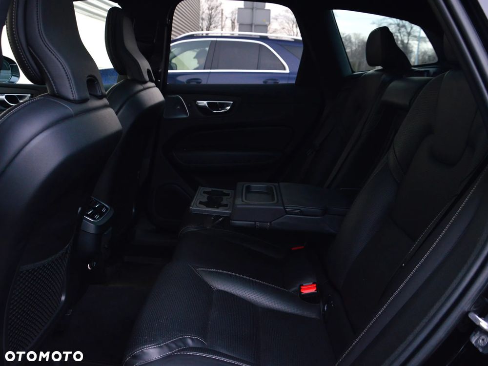 Volvo XC 60 B5 B AWD Inscription - 16