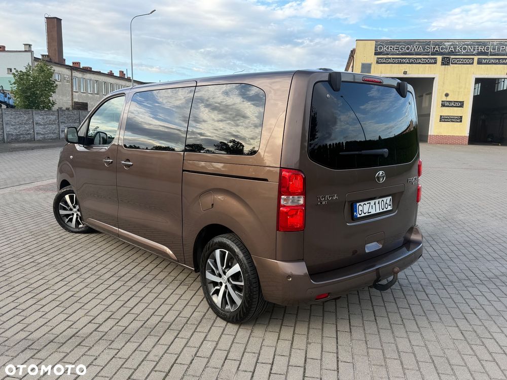 Toyota Proace Verso 2,0-l-D-4D L1 (7-Si.) Autm Executive - 16