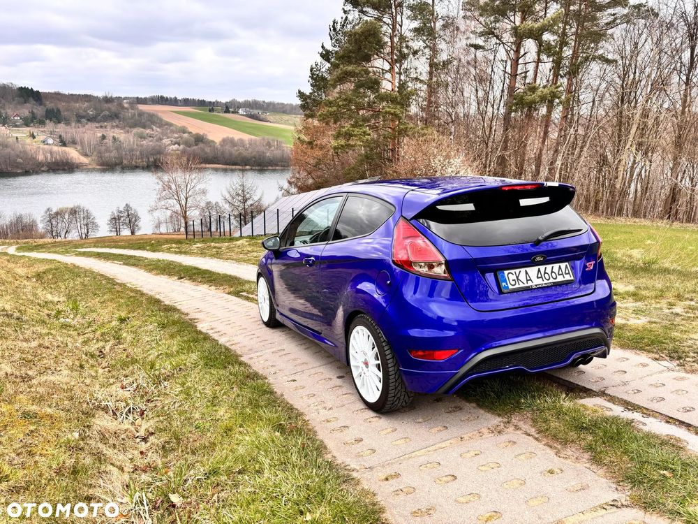 Ford Fiesta ST - 4