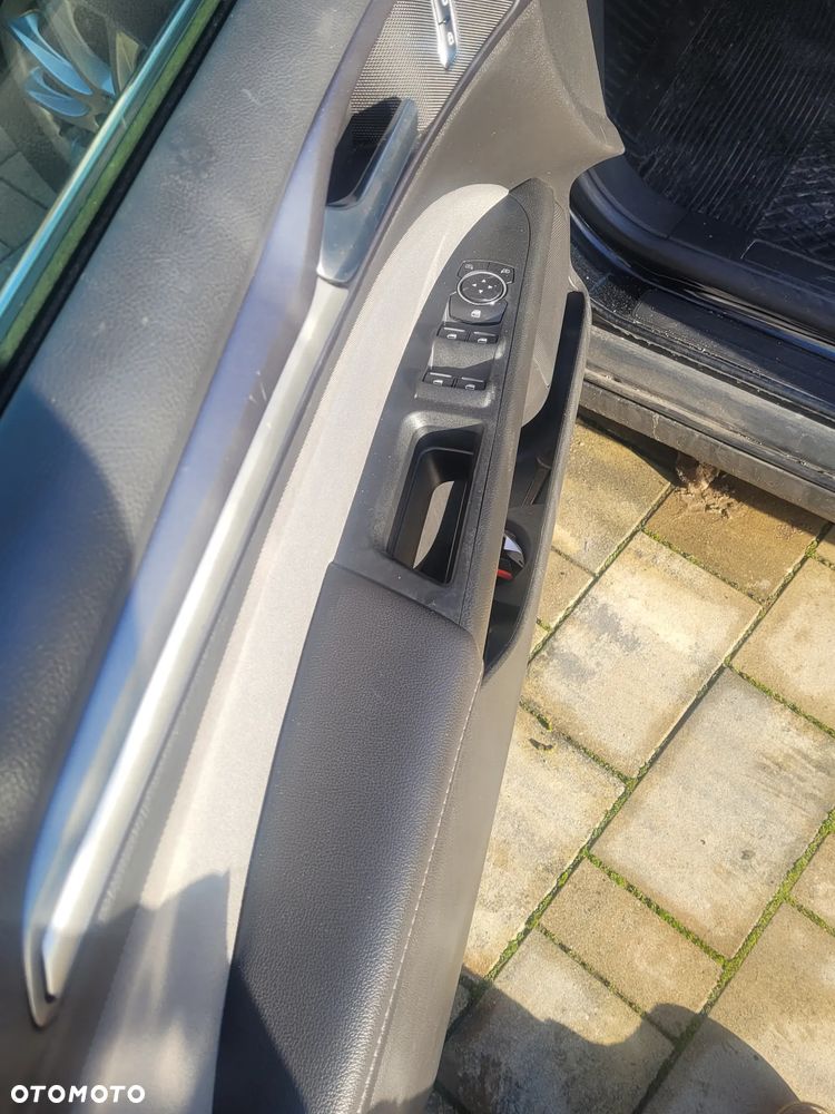 Ford Fusion - 6