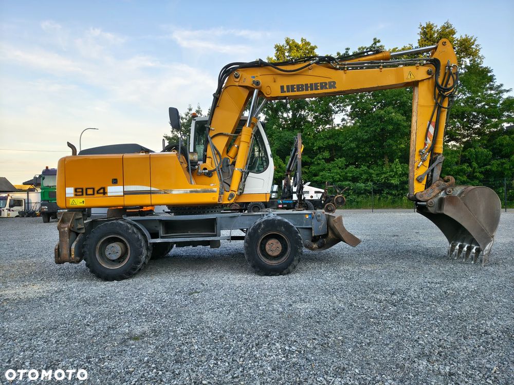 Liebherr A904C Litronic Koparka kołowa - 4