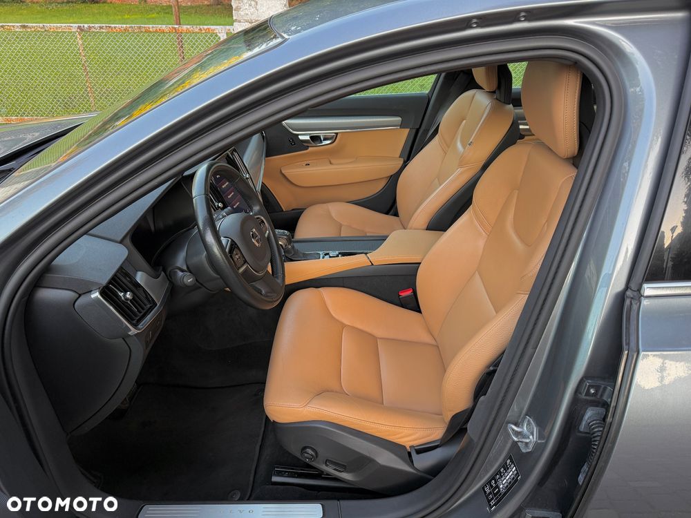Volvo S90 D4 Geartronic Momentum Pro - 19