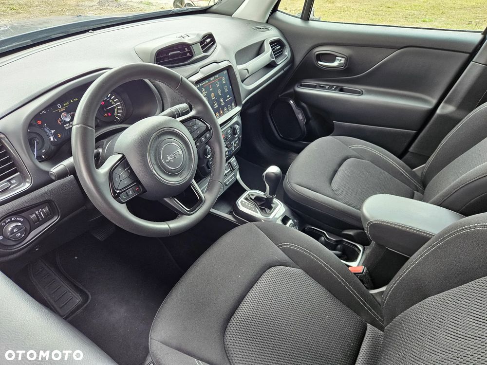 Jeep Renegade - 13