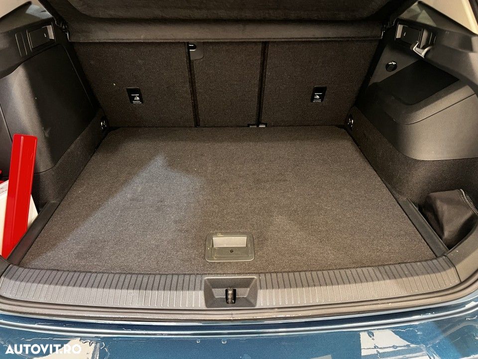 Volkswagen Tiguan - 36