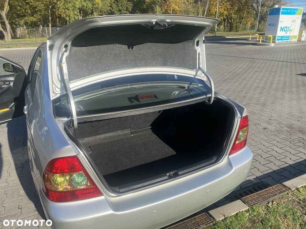 Toyota Corolla - 9