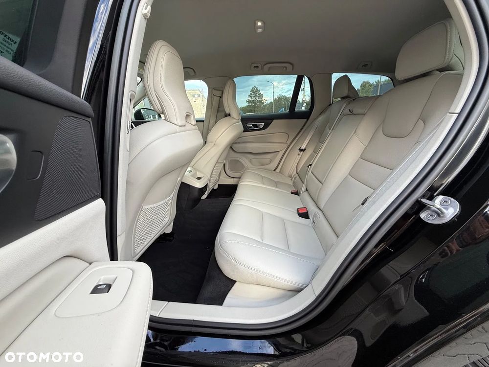 Volvo V60 B3 B Geartronic RDesign - 30