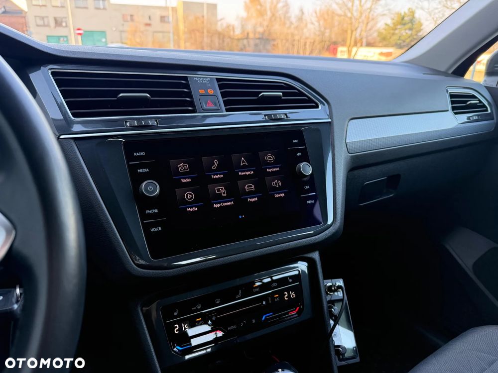 Volkswagen Tiguan 2.0 TDI SCR 4MotION DSG Elegance - 21