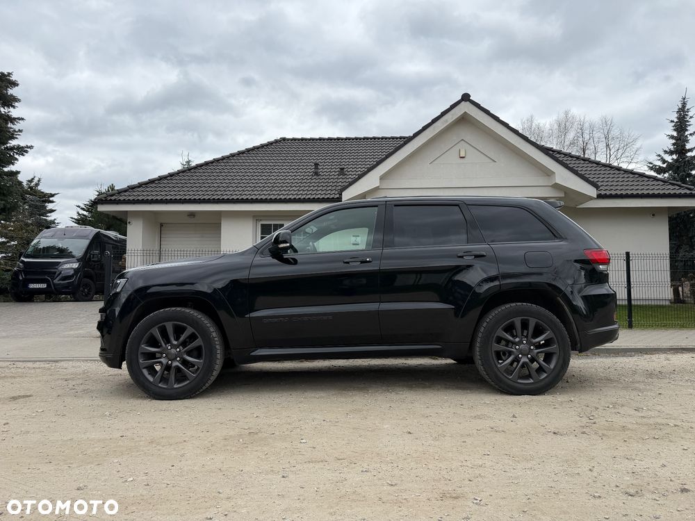 Jeep Grand Cherokee ver-3-6-v6-summit - 1