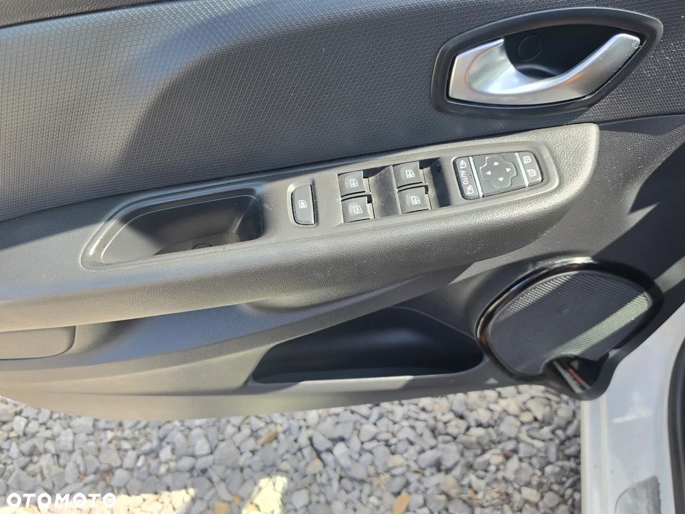 Renault Clio 1.2 16V Limited - 17