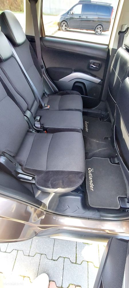 Mitsubishi Outlander 2.0 Intense + 2WD EU5 CVT - 10