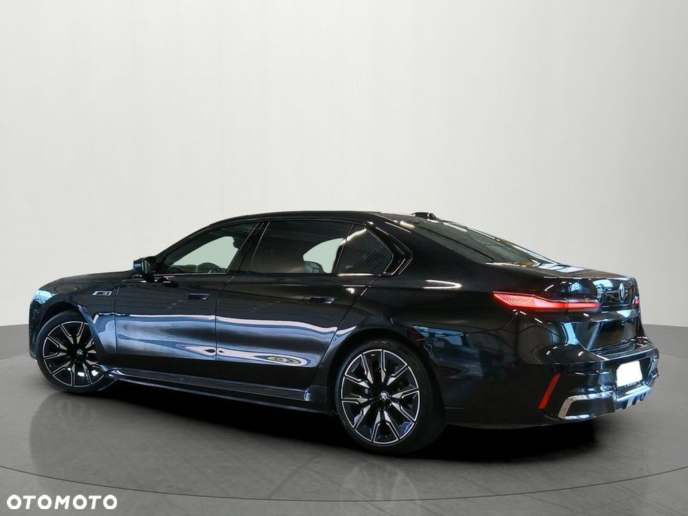 BMW I7 2023 photo 2