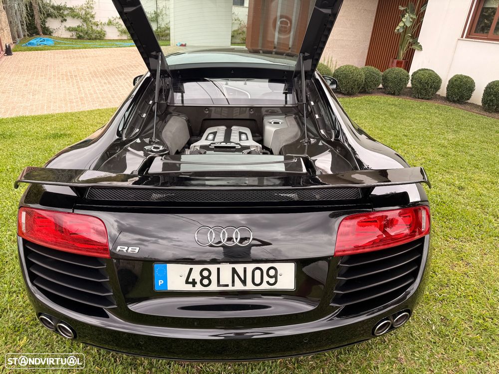 Audi R8 Coupé 4.2 FSi V8 quattro - 43